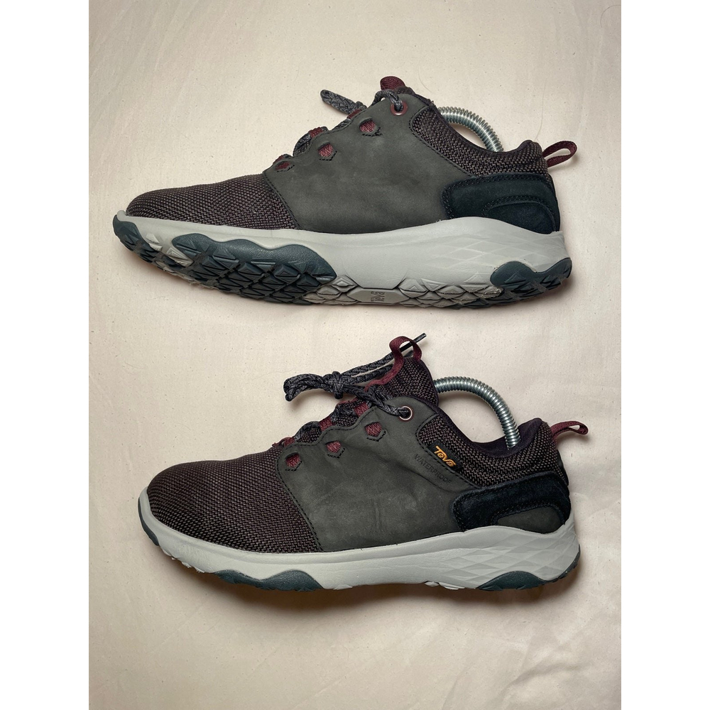 Teva Arrowwood Venture Waterproof Hiking Shoes Women’s Size 8.5
